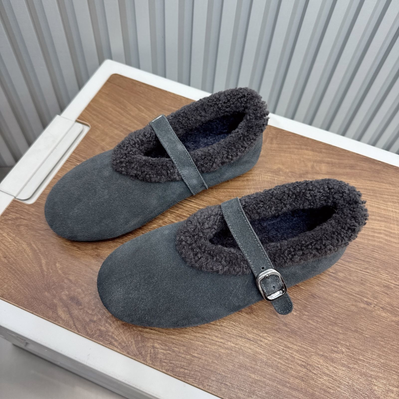 Ženske Mary Jane papuče s gornjim dijelom od velura, plišna unutarnja podstava, gumeni potplat, kopčanje kopčom — Zima 2025