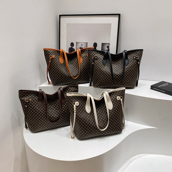 PU materjalist tote kott, tänavust stiili, tõmblukuga sulgemine, horisontaalne ruudukujuline kuju, sisemine telefonikott