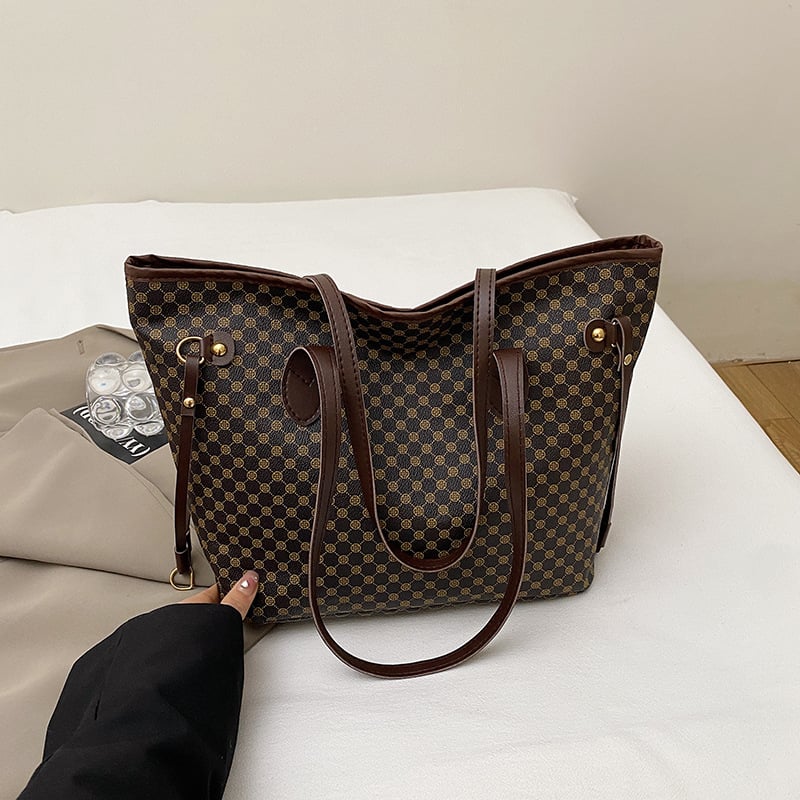 PU materjalist tote kott, tänavust stiili, tõmblukuga sulgemine, horisontaalne ruudukujuline kuju, sisemine telefonikott