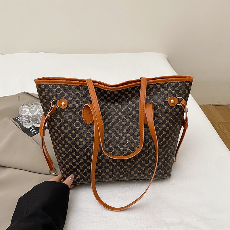 PU materjalist tote kott, tänavust stiili, tõmblukuga sulgemine, horisontaalne ruudukujuline kuju, sisemine telefonikott