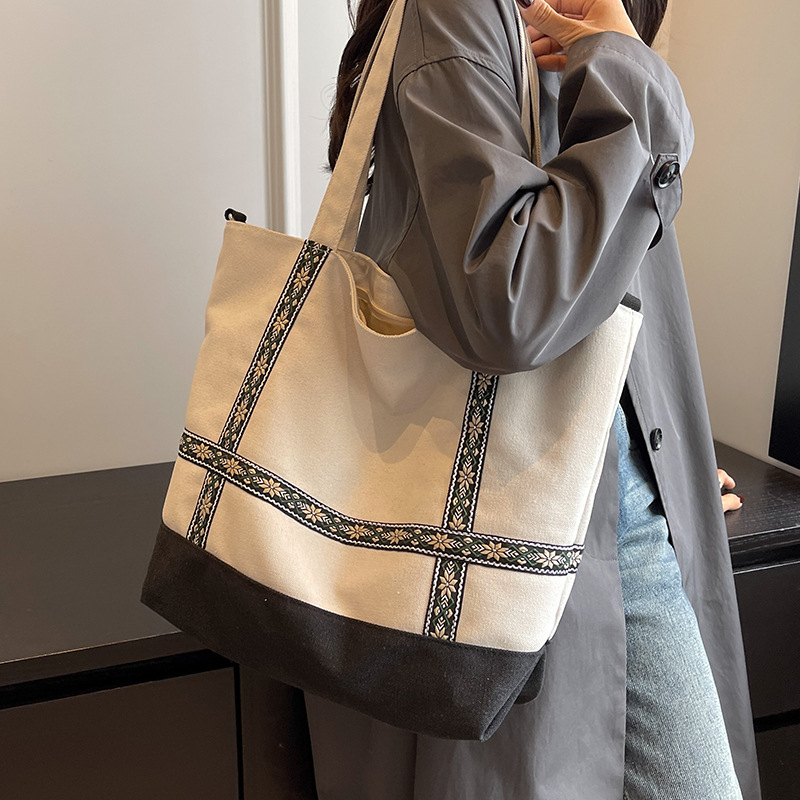 Sievietes auduma tote soma biznesa ikdienas lietošanai ar rāvējslēdzēja aizvēršanu, poliesteres iekšpuse, vertikāla kvadrāta forma, iekšējā rāvējslēdzēja kabata, viena pleca siksna