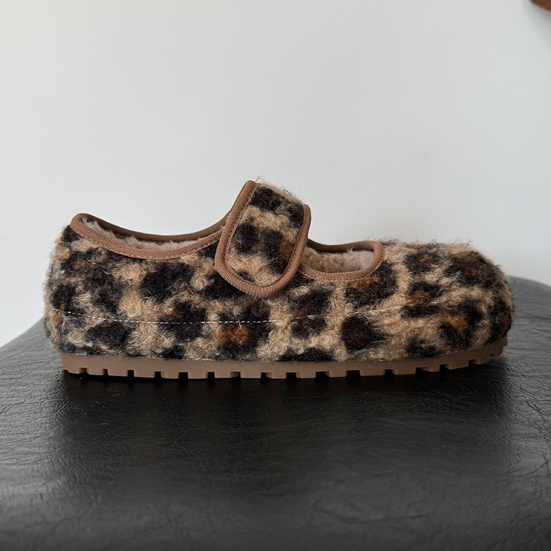 Naiste loaferid, ümmarguse varba, sünteetiline plüüš peal, fleece vooder, Velcro sulg