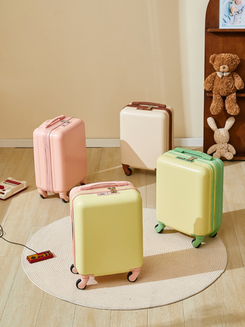 Koreapärase stiiliga käsipagas, ABS korpus, 2 kg kaal, tõmblukuga avamine, tavaline kombinatsioonlukk, universaalsed rattad