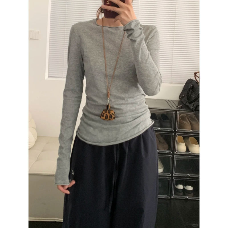 Ženski pamučni T-shirt s dugim rukavima i okruglim izrezom, slim-fit