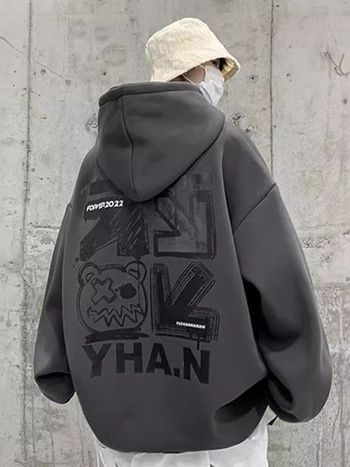 Oversize kapuces džemperis ar fleece iekšējo oderi, 96% poliesters, brīvs piegriezums, U formas kakla atvērums bez apkakles, kabats