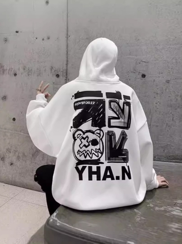 Oversize kapuces džemperis ar fleece iekšējo oderi, 96% poliesters, brīvs piegriezums, U formas kakla atvērums bez apkakles, kabats