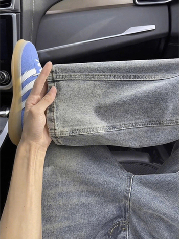 Denimid Ameerika retro stiilis, slim fit bootcut/straight lõige, 65% puuvill, mikroelastsus, tõmblukk