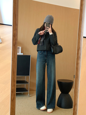 Sieviešu džinsi ar platām kājām, augsts viduklis, mikroelastība, kokvilnas maisījums, enzīma mazgāšana