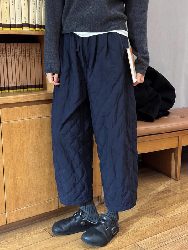 Памучни панталони с диамантено подплатяване, висока талия, права кройка, дължина девет десети, еластична талия