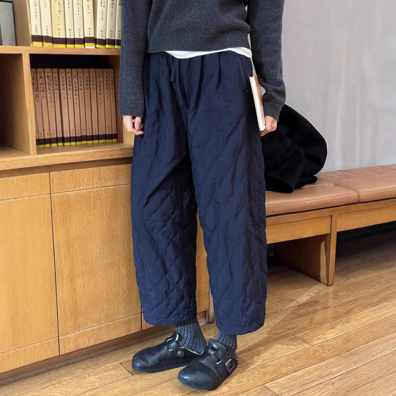 Памучни панталони с диамантено подплатяване, висока талия, права кройка, дължина девет десети, еластична талия