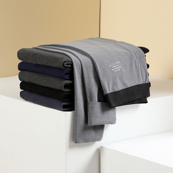 Vyriškos šilumos kelnes su dvipuse šlifuojama, elastingos, vieno sluoksnio, 80–90% poliesterio, tankis 201–250 g/m²