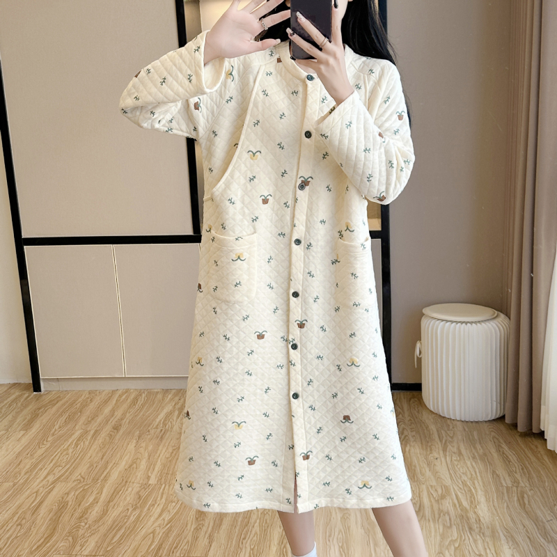 Medvilninė nėštumo ir žindymo naktinukė su ilgomis rankovėmis, stora medžiaga 201–250 g/m2, minimalistinis kasdieninis stilius