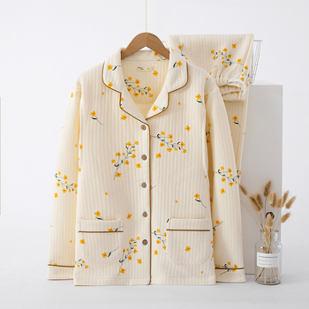 Air Cotton nėščiųjų ir žindymo pižama komplektas su ilgom rankovėm – apykaklė tipo lapel, 95–100% medvilnė, storas audinys 201–250 g/m²