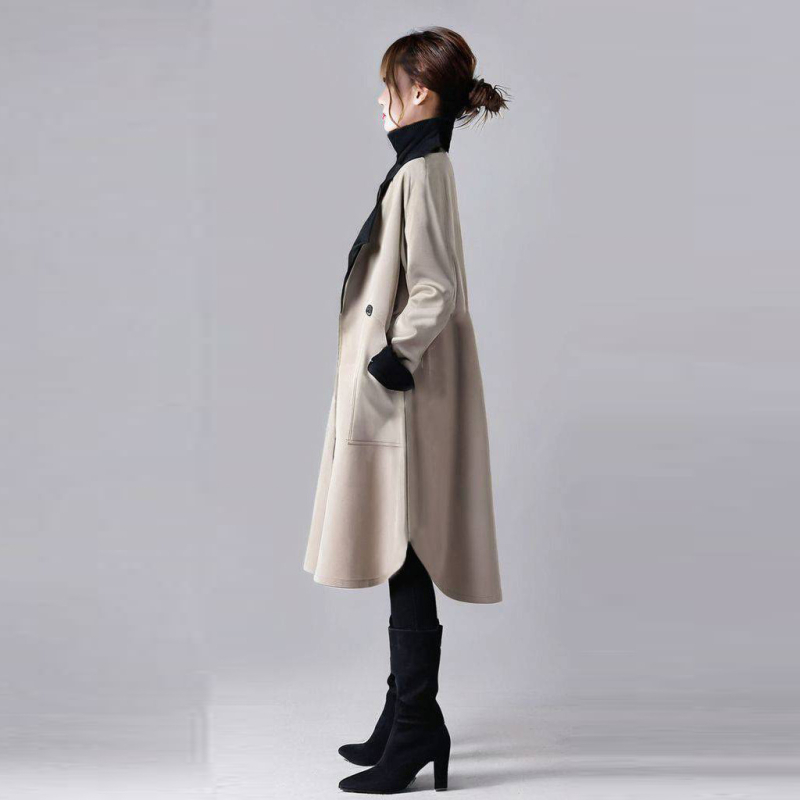 Kabát reverrel, color-block dizájn, hosszú 80–100 cm, laza szabás, dupla gombos zárás