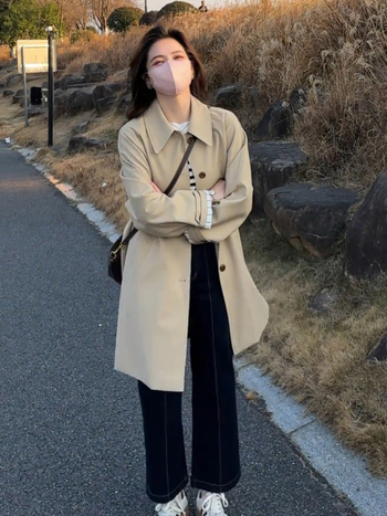 Sieviešu vidēja garuma vēja jaka, brīvā piegriezuma, kokvilnas-poliestera maisījums (50–70% kokvilnas), Raglāna piedurknes, Korejiskais casual stils