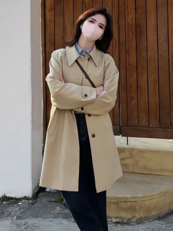 Sieviešu vidēja garuma vēja jaka, brīvā piegriezuma, kokvilnas-poliestera maisījums (50–70% kokvilnas), Raglāna piedurknes, Korejiskais casual stils