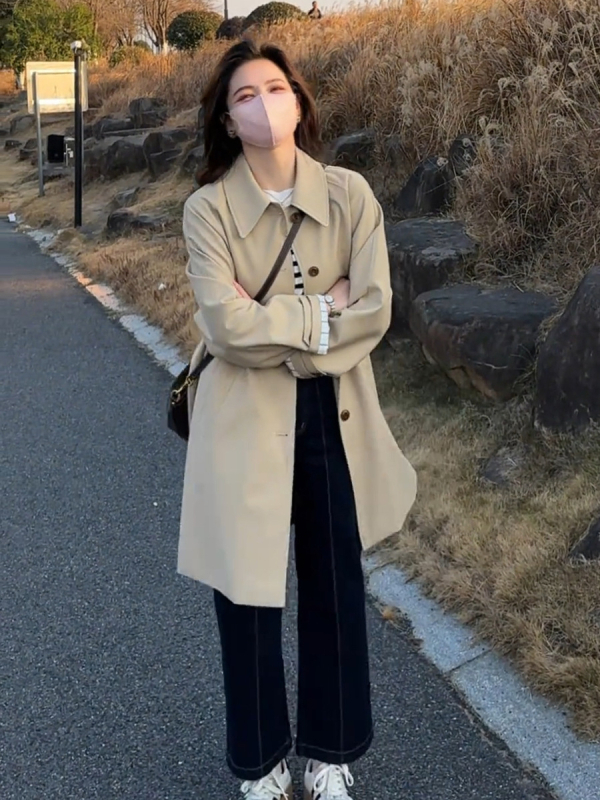 Sieviešu vidēja garuma vēja jaka, brīvā piegriezuma, kokvilnas-poliestera maisījums (50–70% kokvilnas), Raglāna piedurknes, Korejiskais casual stils