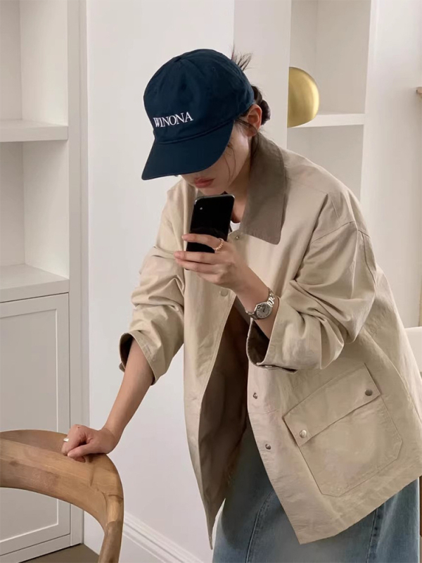 Sieviešu trench coat ar reveri, brīva piegriezuma, garas piedurknes, viengabala aizdare, poliester audums