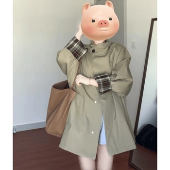 Sieviešu vēja jaka vidēja garuma, brīvs piegriezums, polo kakla, garas piedurknes, poliesters