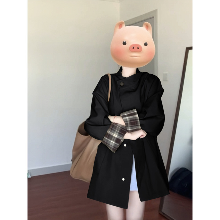 Sieviešu vēja jaka vidēja garuma, brīvs piegriezums, polo kakla, garas piedurknes, poliesters