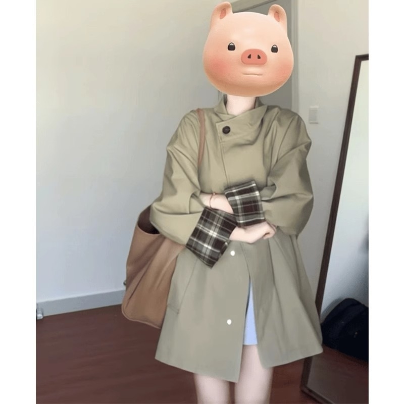 Sieviešu vēja jaka vidēja garuma, brīvs piegriezums, polo kakla, garas piedurknes, poliesters