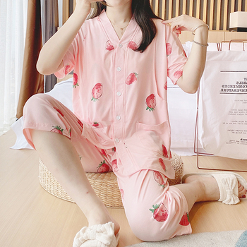 Nėštumo ir žindymo pižAMOS komplektas, su 3/4 rankovėmis, kapri kelnes, modal audinys, žindymo anga, spaudinys