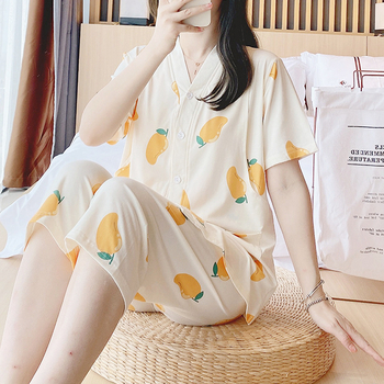 Nėštumo ir žindymo pižAMOS komplektas, su 3/4 rankovėmis, kapri kelnes, modal audinys, žindymo anga, spaudinys