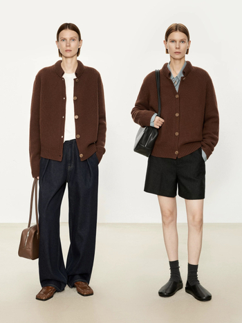 Vuneni kardigan sa stojećim ovratnikom, debeo pleteni, dugi rukavi, obična dužina