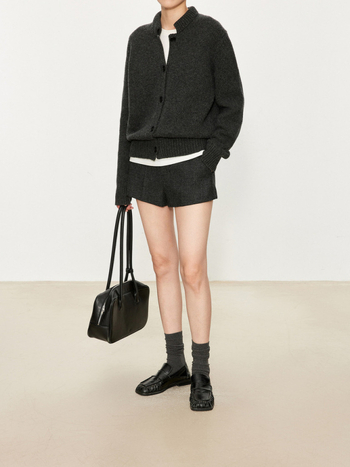 Vuneni kardigan sa stojećim ovratnikom, debeo pleteni, dugi rukavi, obična dužina