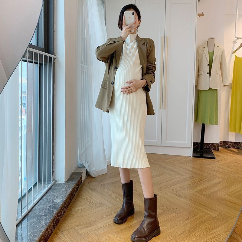 Nėščiosioms megztinė su ilgomis rankovėmis, pusaukštis kaklas, siaura kirpimas, geometrinis raštas, princės rankovės