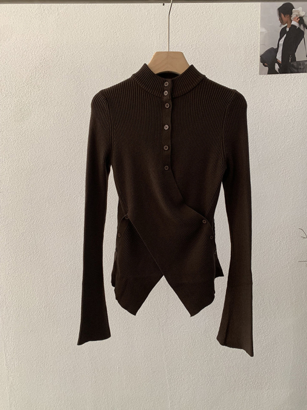 Pleteni kardigan s križnim zatvaranjem, stojeći ovratnik, duljina do struka, zvonasti rukavi, akrilno vlakno