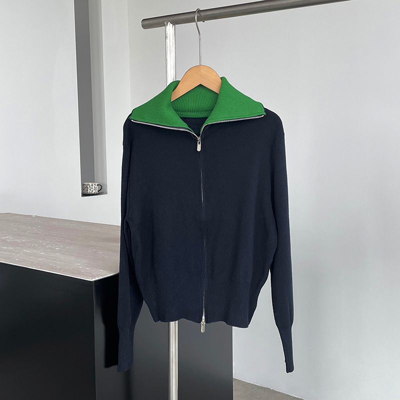 Seiseva kaellega kootud kardigan tõmblukuga – villasegu 30–50% polüester, pikkade varrukatega, tavaline pikkus, mudel YL323