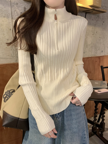 Cipzáros kötött pulóver és Half-Turtleneck, karcsúsított szabás, hosszú ujjú, gyapjú–viszkóz keverék