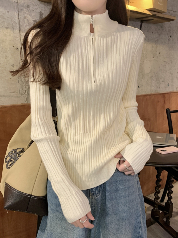 Cipzáros kötött pulóver és Half-Turtleneck, karcsúsított szabás, hosszú ujjú, gyapjú–viszkóz keverék