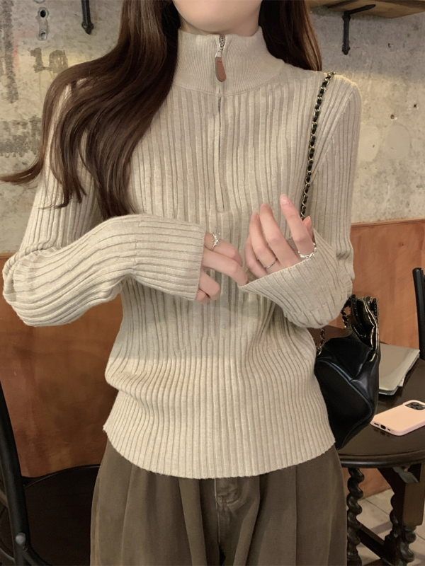 Cipzáros kötött pulóver és Half-Turtleneck, karcsúsított szabás, hosszú ujjú, gyapjú–viszkóz keverék