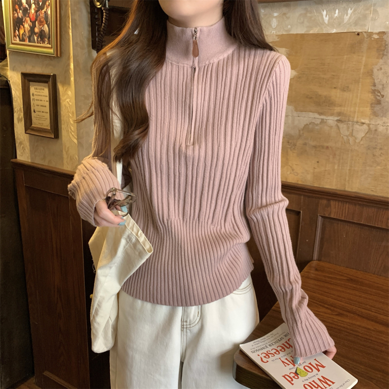 Cipzáros kötött pulóver és Half-Turtleneck, karcsúsított szabás, hosszú ujjú, gyapjú–viszkóz keverék