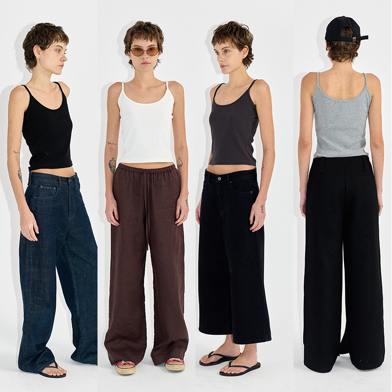 Moteriška kamizolė su U kaklu ir pečių virvėmis, siauras siluetas, trumpas ilgis, medvilnė 95%+, elastanas