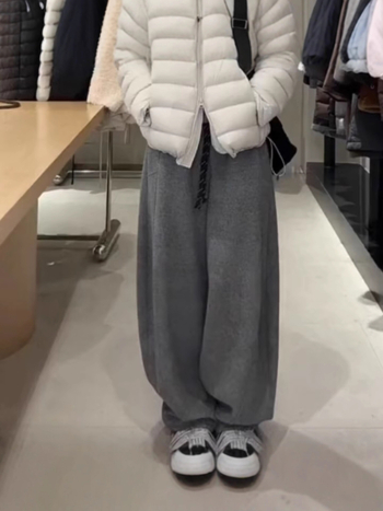 Moteriški sportiniai keliai su aukšta juosmeniu, raišteliu, platus kirpimas, poliesterio-elastano mišinys