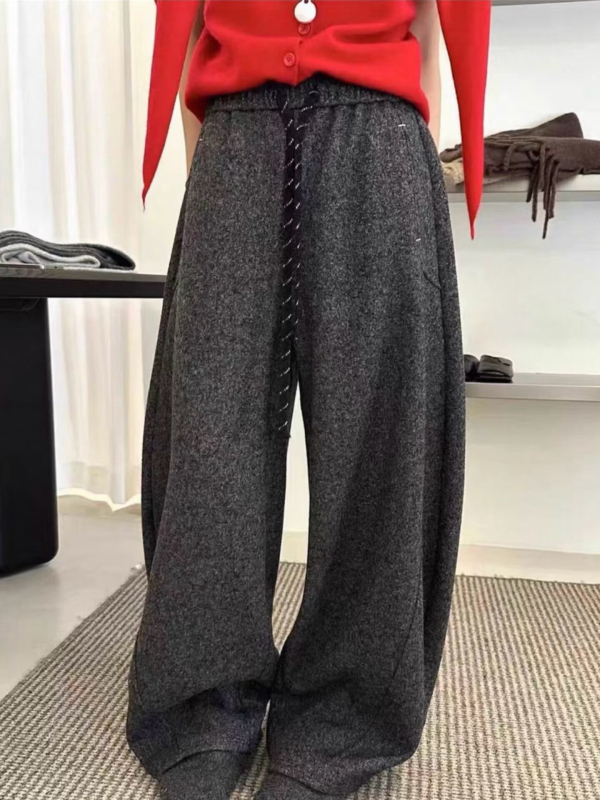 Moteriški sportiniai keliai su aukšta juosmeniu, raišteliu, platus kirpimas, poliesterio-elastano mišinys