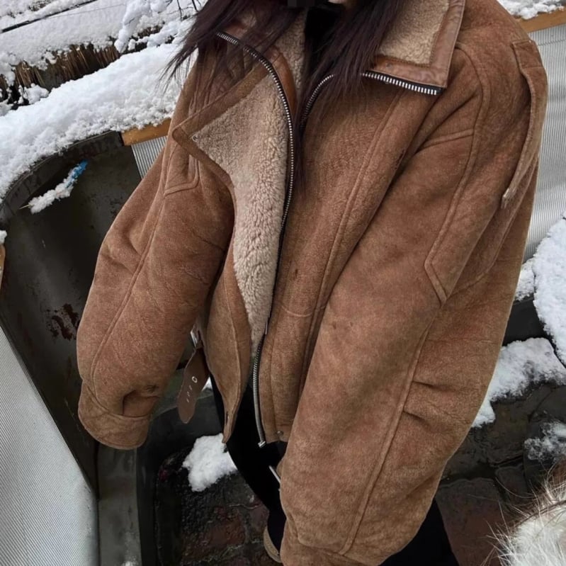 Sieviešu poliestera jaka, brīva piegriezums, bieza oderējums, polo apkakle, rāvējslēdzējs