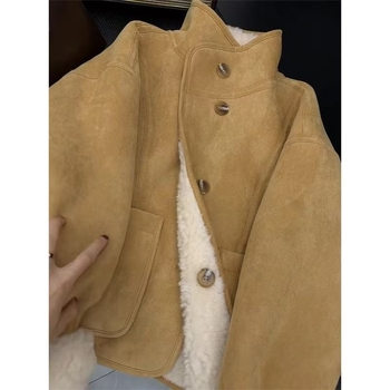 Sievietēm zamšādas virējais apģērbs ar integrētu kažoku, biezs, ikdienas stilā, ar stāvošu apkakli, garie piedurknes, parasts garums 50–65 cm