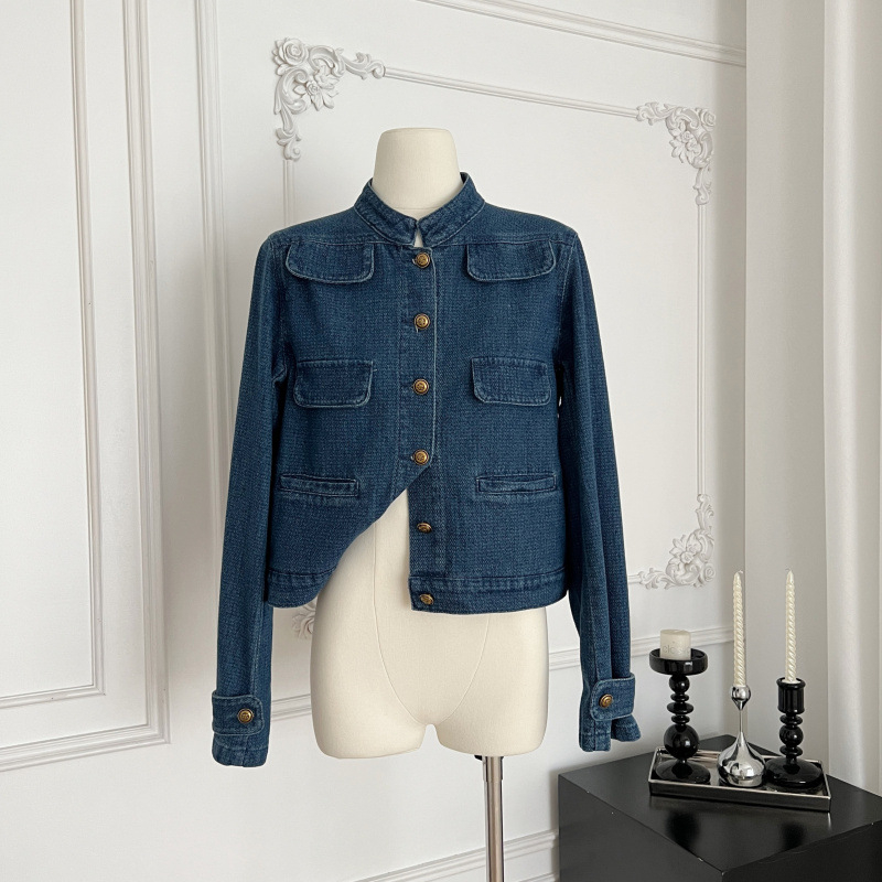 Dámska džínsová bunda s stojatým golierom, zlaté gombíky, vrecká, bavlna-poliester denim, jeseň 2025