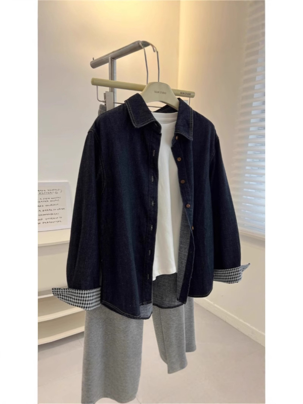 Džínová košeľa s golierom rever, dlhé rukávy, voľný strih, polyesterová látka, jar 2025