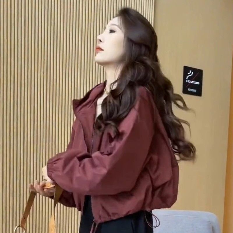 Sieviešu chenille jaka ar kapuci, ģeometrisks raksts, spandex maisījums, vidējā garuma 50–65 cm