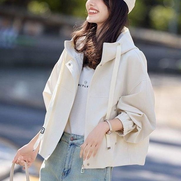 Sieviešu īsa kapucēta pilsētas jaka — Chenille audums ar 80–90% Spandex, parastie piedurknes, pavasaris 2025