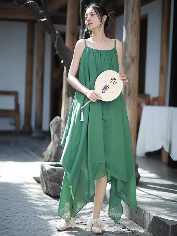 Rochie din bumbac cu bretele, tiv neregulat, guler rotund, fără mâneci, talie lejeră — Vară 2024