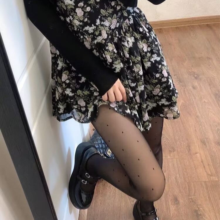 Najlon čarape s točkastim uzorkom i srcem u jacquardu, za klub