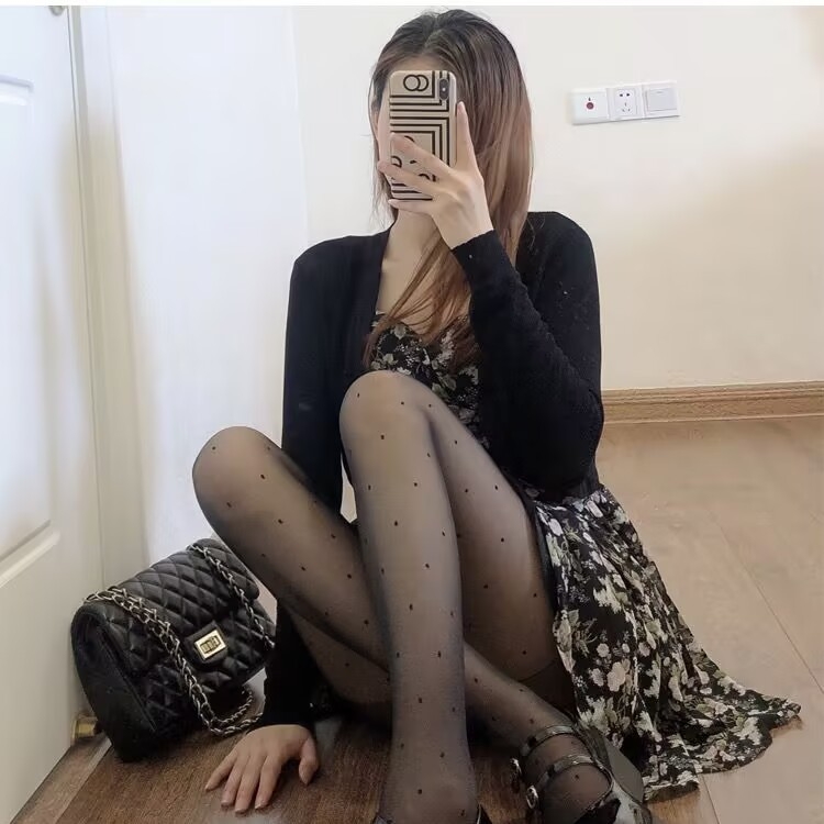 Najlon čarape s točkastim uzorkom i srcem u jacquardu, za klub