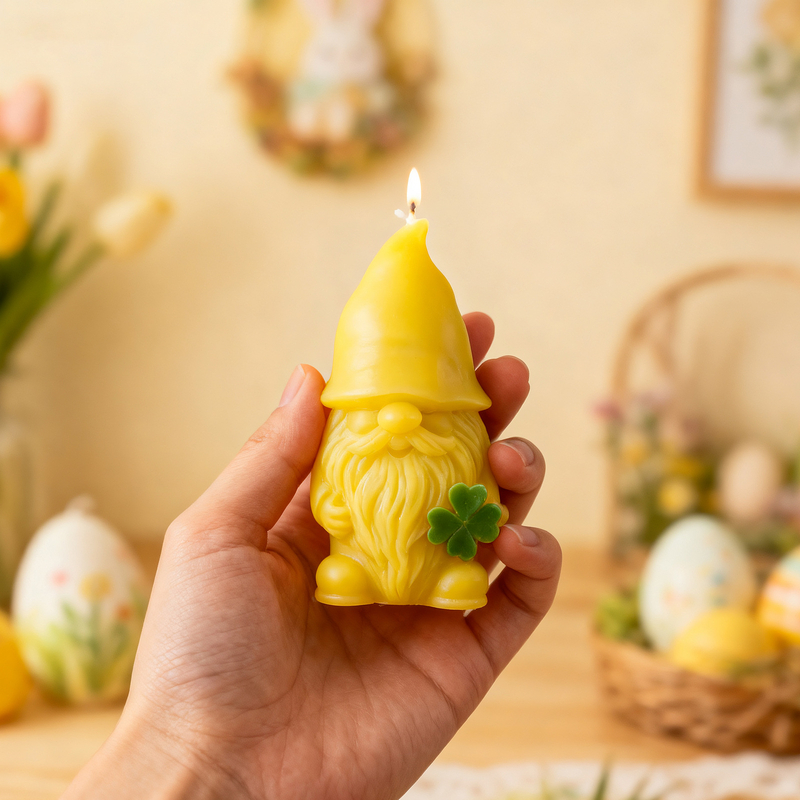 Silikona veidne Lieldienu svecei "rūķis", epoksīdsveķi ar četrlapu āboliņu, ģipša dekors ar aromterapiju bārdaina veca vīra formā