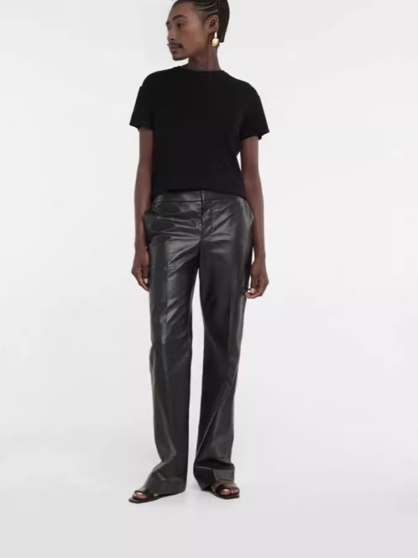 Sieviešu kokvilnas T-krekls, šaura piegriezums, apaļā kakla izgriezums, īsās piedurknes, vienkrāsains raksts, 90-95% kokvilna un līdz 30% elastāns, Pavasaris 2025